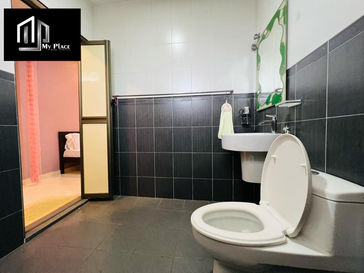 2 Storey 5Br 16Pax Semabok Taman Cheng Ho, 3 By Myplace Malacca Екстер'єр фото