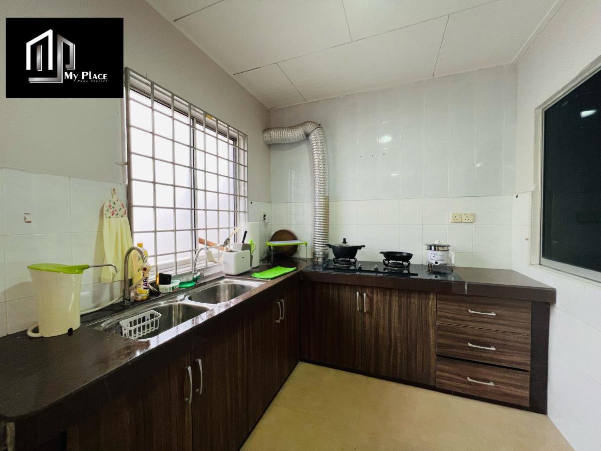 2 Storey 5Br 16Pax Semabok Taman Cheng Ho, 3 By Myplace Malacca Екстер'єр фото